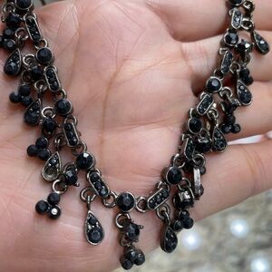 Black faux rhinestones and beads necklace